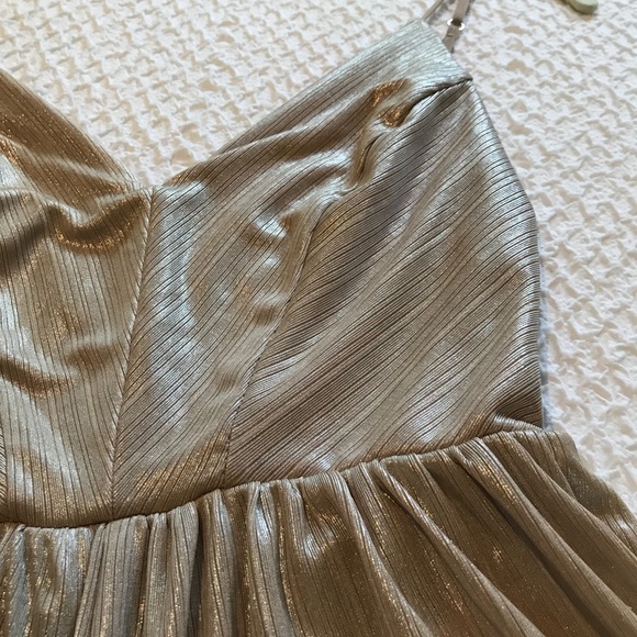 URBAN OUTFITTERS LONG SHIMMERY ROMPER - Picture 6 of 8